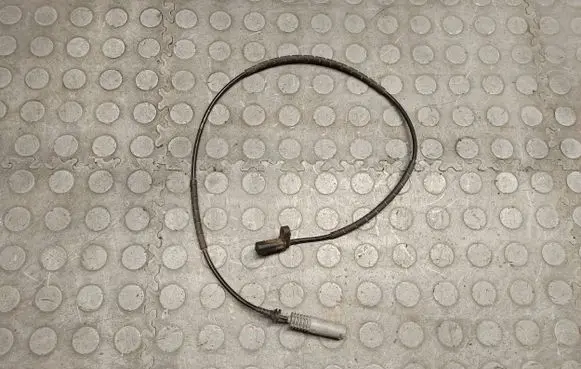 BMW 1 E82 E88 ABS rear brake sensor 6762466