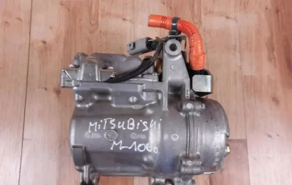 Mitsubishi Outlander Air conditioning (A/C) compressor (pump) 7813A378