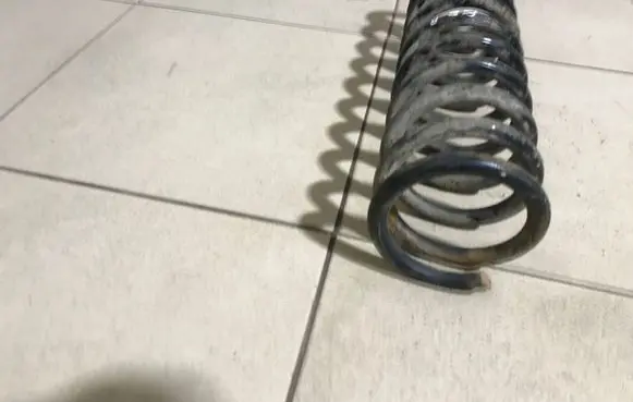 BMW 5 E34 Front coil spring