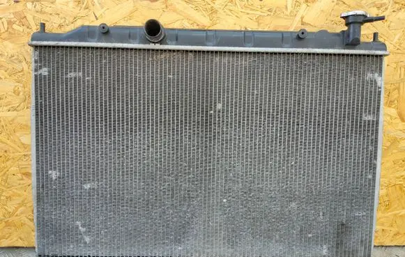 Nissan Murano Z50 Coolant radiator