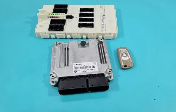 BMW 3 F30 F35 F31 Engine control unit/module ECU 0281030871 IMPRK1584367