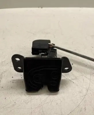 Hyundai Santa Fe Tailgate/trunk/boot lock/catch/latch 812302B000
