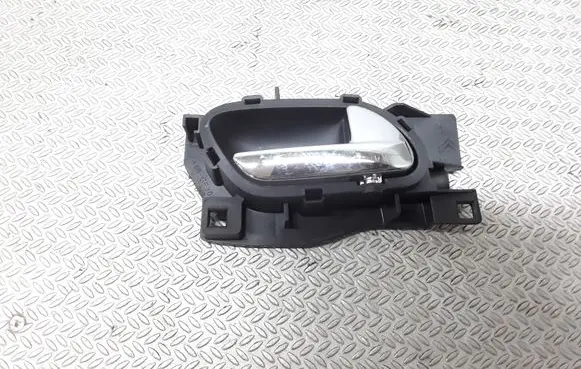 Peugeot 407 Front door interior handle