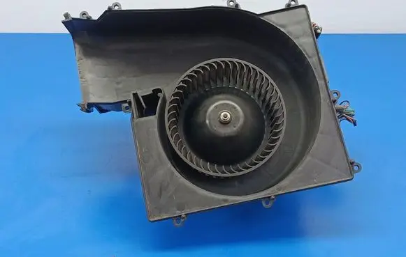 Nissan Primera Heater fan/blower 27200AV616