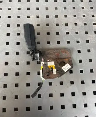 Citroen C4 I Rear seatbelt 5143107