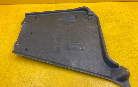 Audi A6 S6 C8 4K Trunk boot underbody cover/under tray 4K0825311G