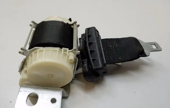 Dodge Grand Caravan Middle seatbelt (rear) P0ZV84DX9AB