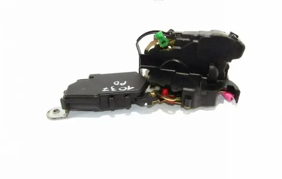 Subaru Legacy Front door lock