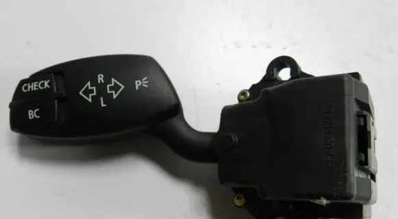BMW 5 E60 E61 Indicator stalk 6924103B