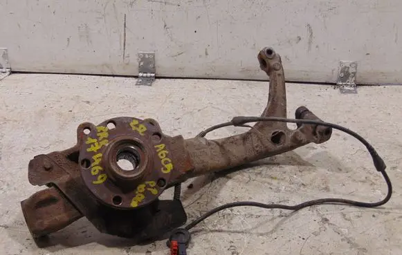Audi A6 S6 C5 4B Front wheel hub spindle knuckle 8D0407258AM 8D0407258AE 4A0407615D