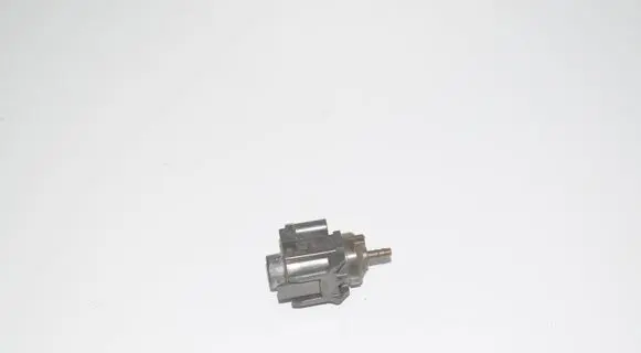 BMW X7 G07 Turbo solenoid valve 8570591 11748570591