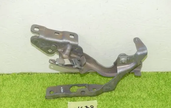 Mercedes-Benz A W176 Engine bonnet/hood hinges 176880032
