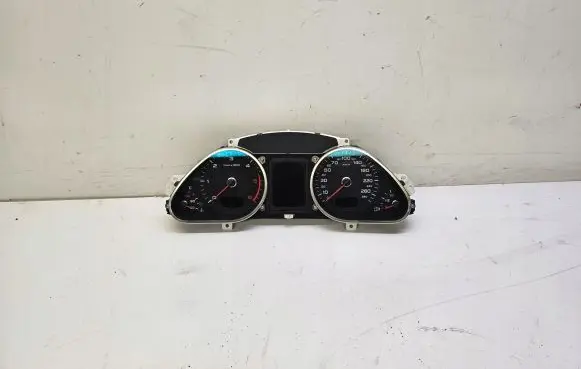 Audi A6 S6 C6 4F Speedometer (instrument cluster) 4F0920933L