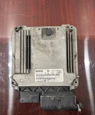 Mitsubishi Outlander Engine control unit/module 0281014108 1860A906 1039S23165