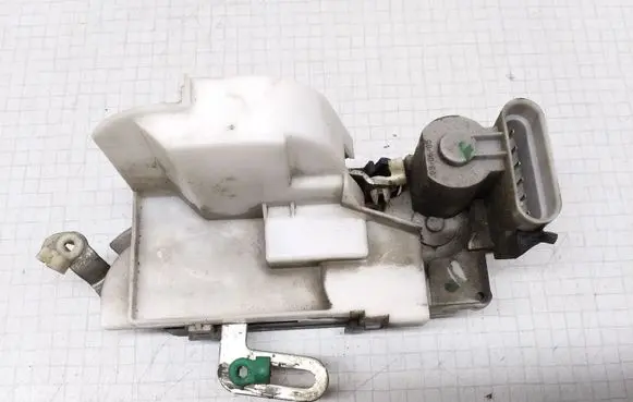 Fiat Punto (188) Front door lock