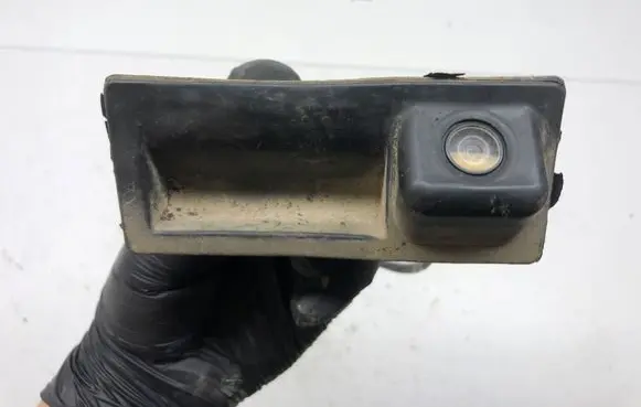 Volkswagen PASSAT B7 Tailgate handle with camera 3C9827566A