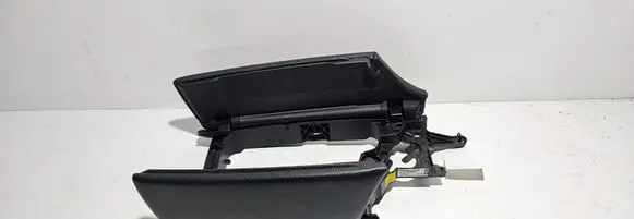 BMW 5 F10 F11 Armrest 9216890 5351566 550228103011380