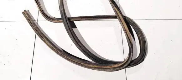 Jeep Cherokee Rubber seal rear door 