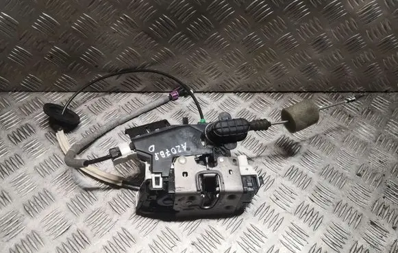 Mercedes-Benz E A207 Front door lock A0997200635 0997200635
