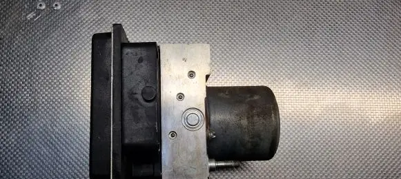 Audi A4 S4 B7 8E 8H ABS Pump 8E0145517AL