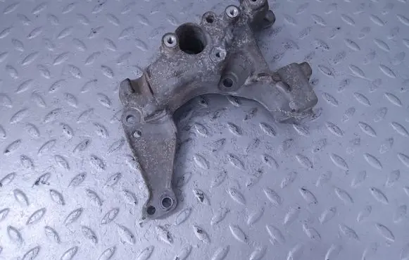 Toyota ProAce City Generator/alternator bracket 9808696680