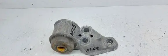 Audi A6 S6 C5 4B Engine mount bracket 4B0501521