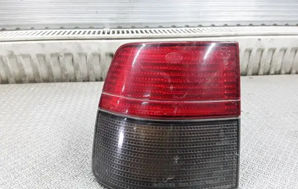 Seat Toledo I (1L) Rear/tail lights 1L0945095