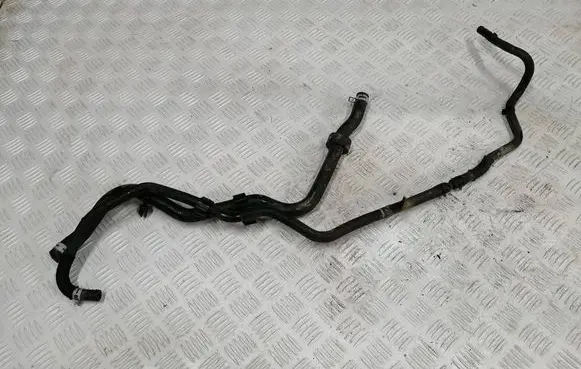 Engine coolant pipe/hose