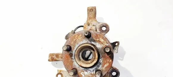 Toyota Avensis T250 Front wheel hub