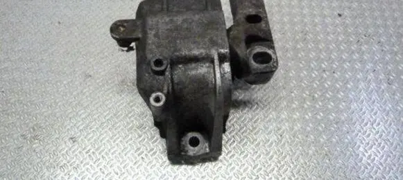Volkswagen Golf V Engine mount bracket 1K0199262AS