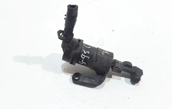 Saab 9-5 Headlight washer spray nozzle
