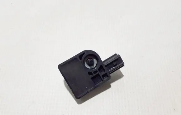 Tesla Model S Airbag deployment crash/impact sensor 1005274