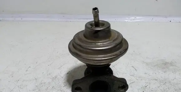 Audi A4 S4 B5 8D EGR valve 028131501E 721723