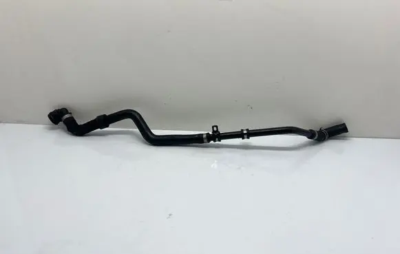 Mercedes-Benz C W205 Engine coolant pipe/hose A0089977389