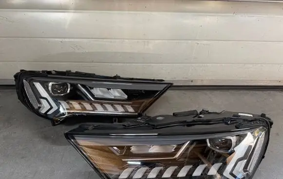 Audi Q7 4M Headlight/headlamp 4M0941040C 4M0941039C