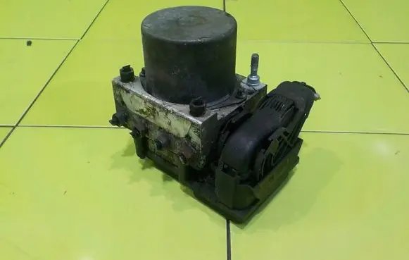 Nissan NV200 ABS Pump 0265800863