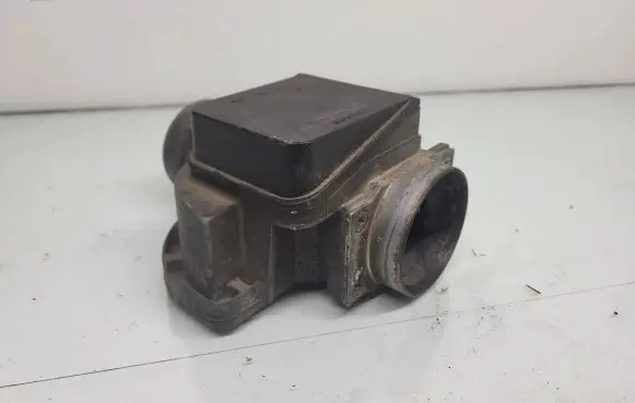 Audi A4 S4 B5 8D Mass air flow meter 4A0133471 0281002074