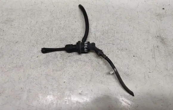 Renault Megane II Clutch master cylinder