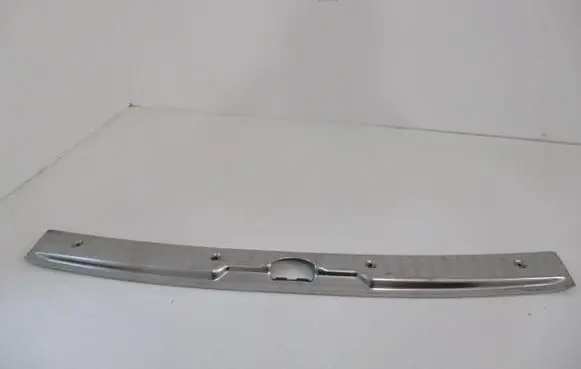 Peugeot 308 Trunk door license plate light bar 807517E