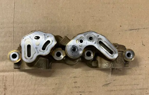 Opel Insignia A ABS pump bracket 318350535