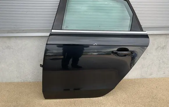 Rear door