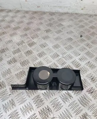 BMW 5 E39 Cup holder front 
