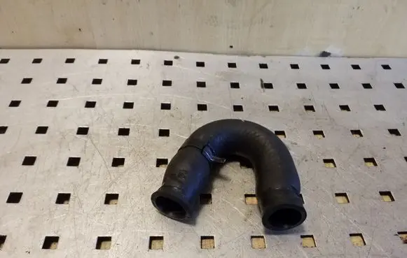KIA Sorento Engine coolant pipe/hose