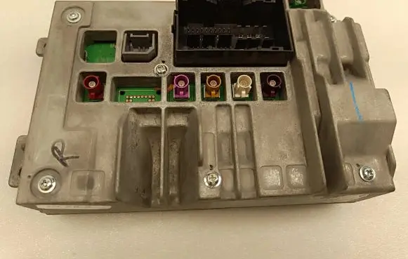 Chrysler Pacifica Radio/CD/DVD/GPS head unit 68308807AH