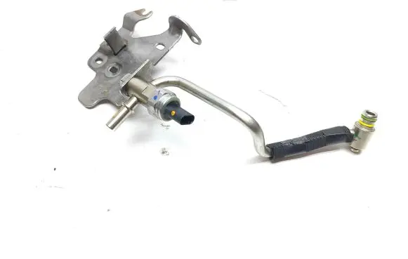 Ford Focus Fuel temperature sensor 9828711180 81CP6502 18Z8CZ8