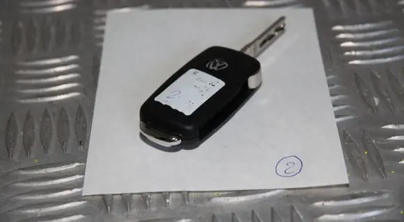 Volkswagen Caddy Ignition key/card 5K0837202BH