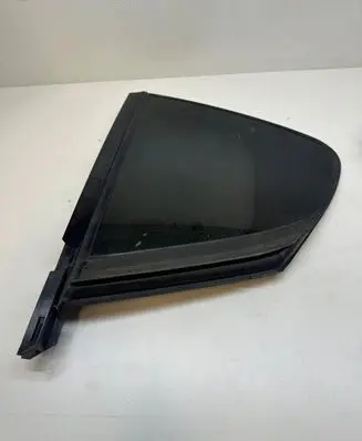 Alfa Romeo Giulia Rear side window E000255 CCPN0009