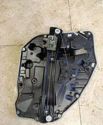 BMW X5 G05 Rear window lifting mechanism without motor 9450785