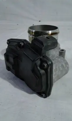 Ford Focus Throttle valve