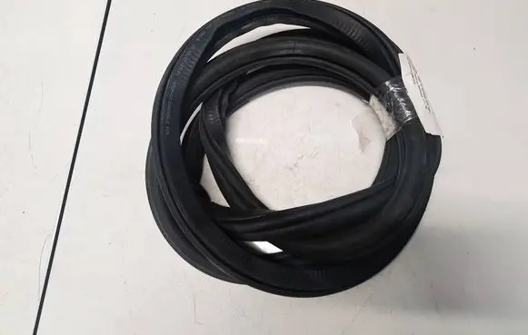 Audi A1 Rubber seal front coupe door 8X4831722B